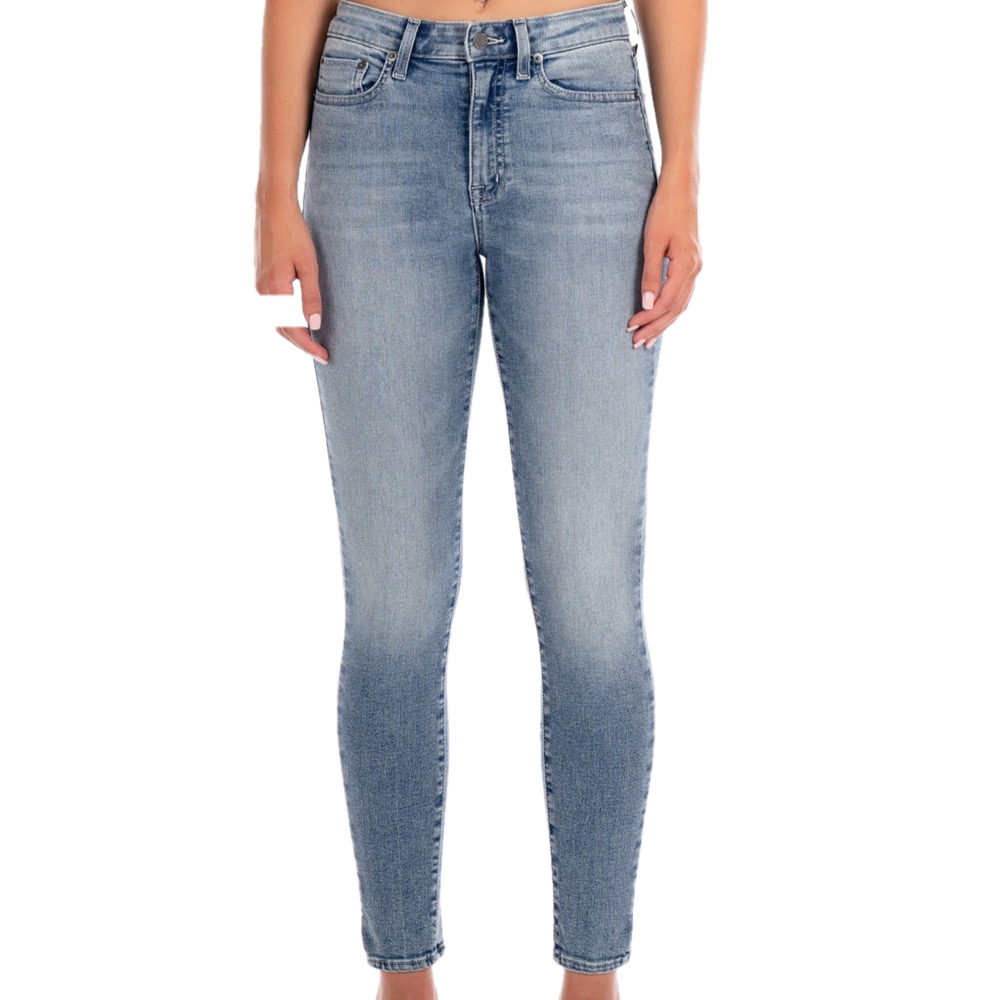 Long Tall Sally Light Wash Super Stretch Fit Jeans Capris Denim size 4 tall